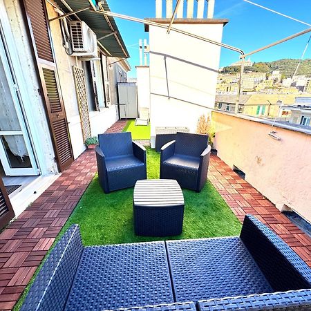 Plein Ciel - Attico Vicino Al Centro - Parcheggio Privato Apartman Genova Kültér fotó